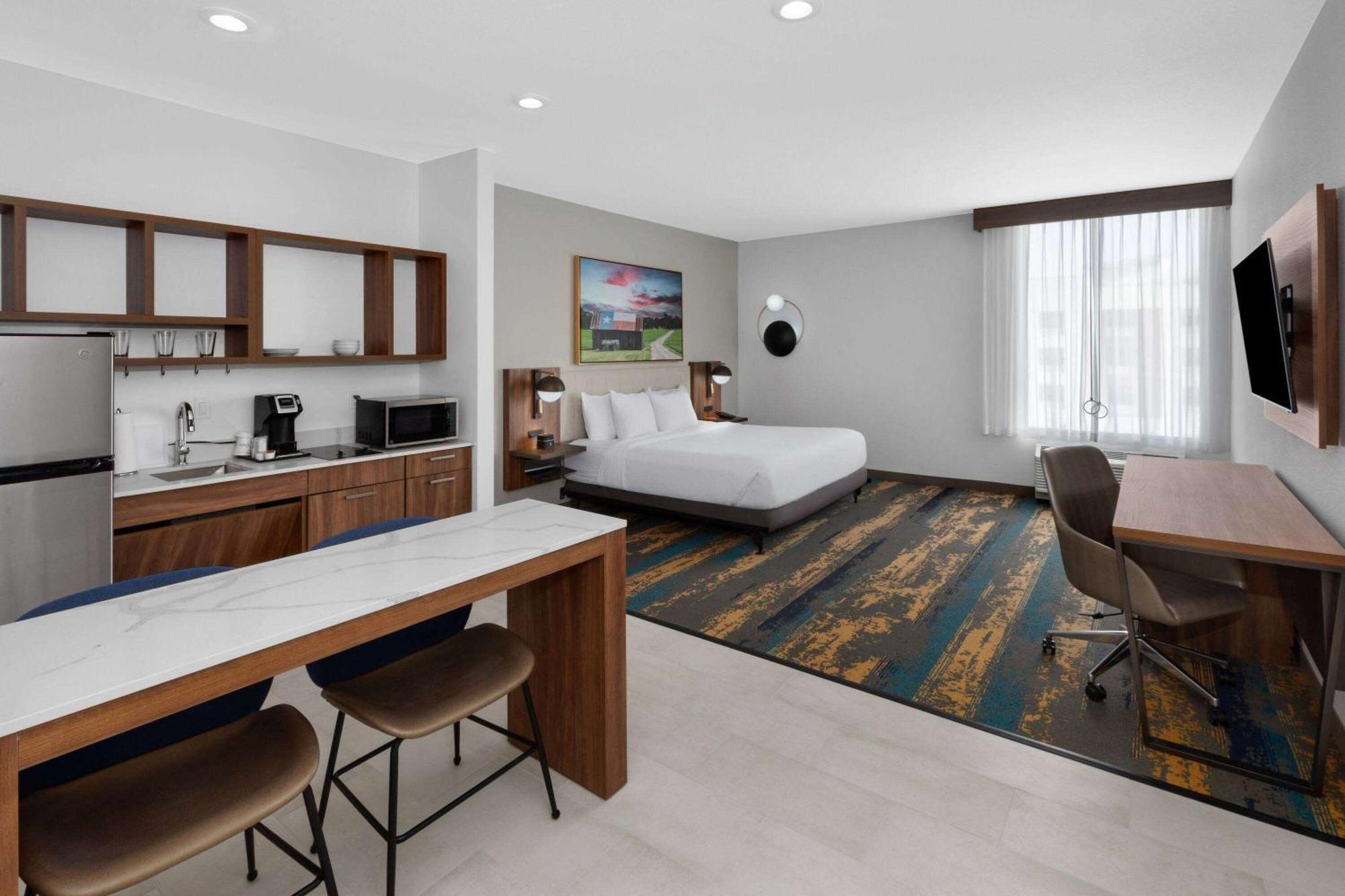 La Quinta Inn & Suites By Wyndham San Antonio At The Rim Exteriér fotografie