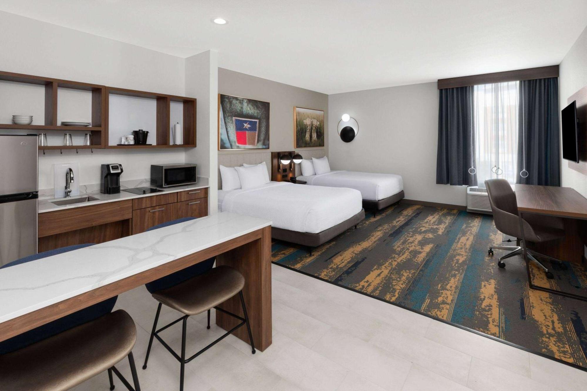 La Quinta Inn & Suites By Wyndham San Antonio At The Rim Exteriér fotografie